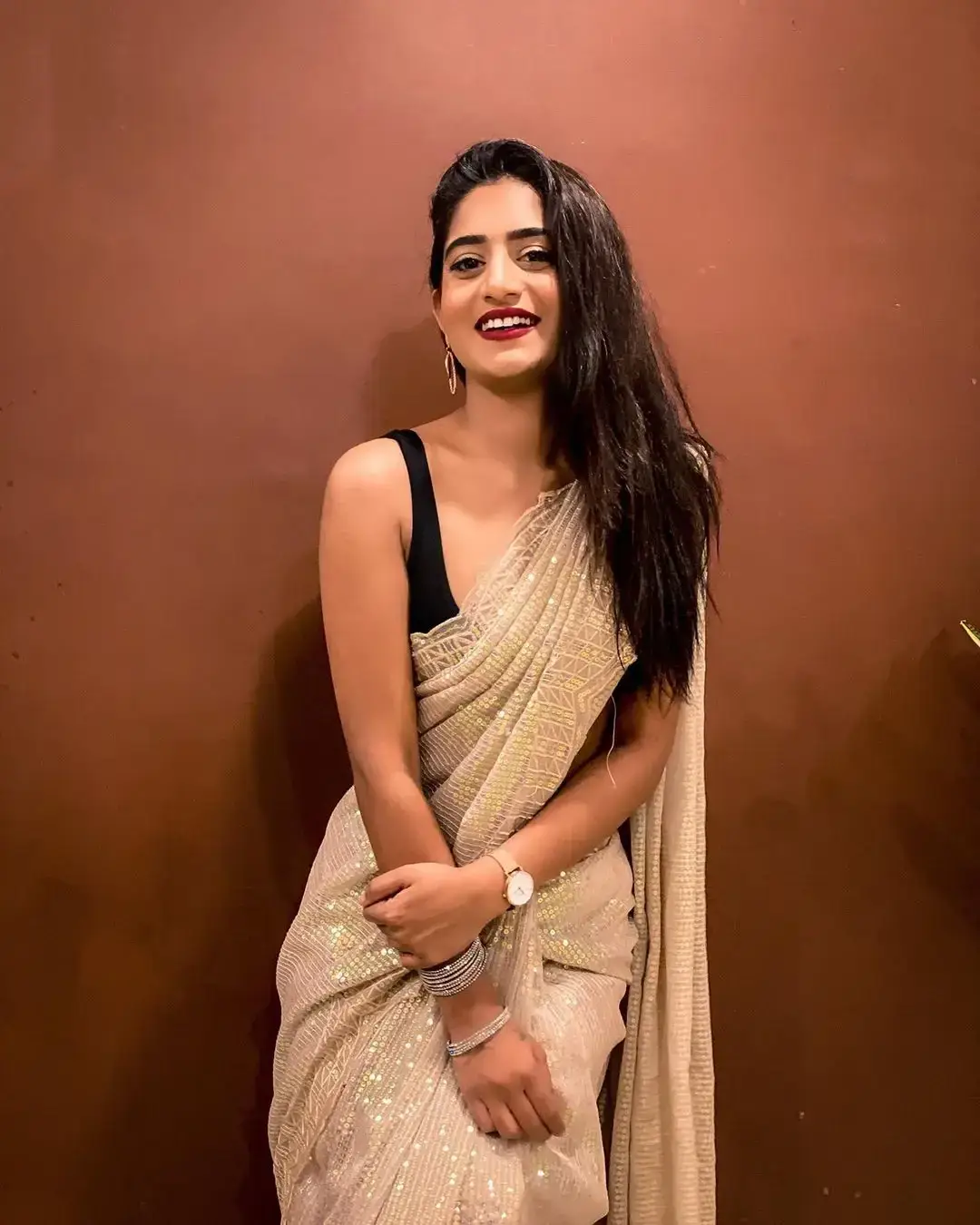 Bigg boss Telugu participant Nayani Pavani in White Saree